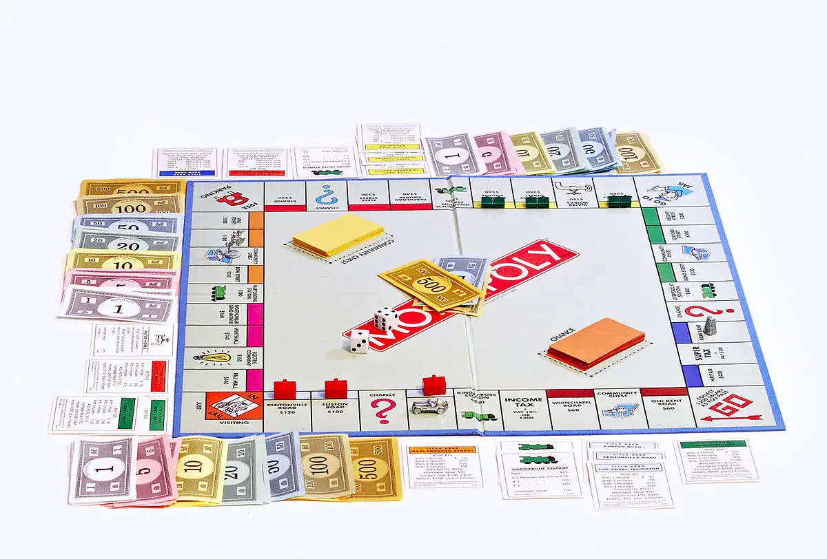 How Much Money Do You Get in Monopoly to Start?